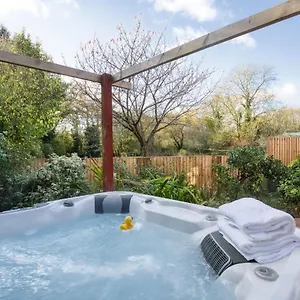  Holiday home White Cross United Kingdom