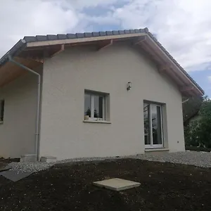Au Fond Du Village , Bassy France