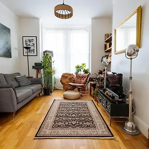 Appartement Unique Private W/ Easy Access To, Londres