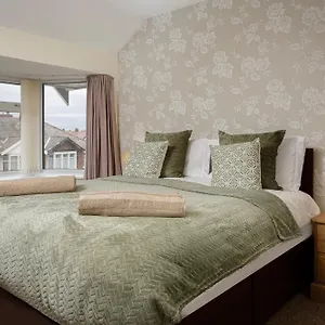  Holiday home Arnside - Spacious 10-bedroom Seaside United Kingdom